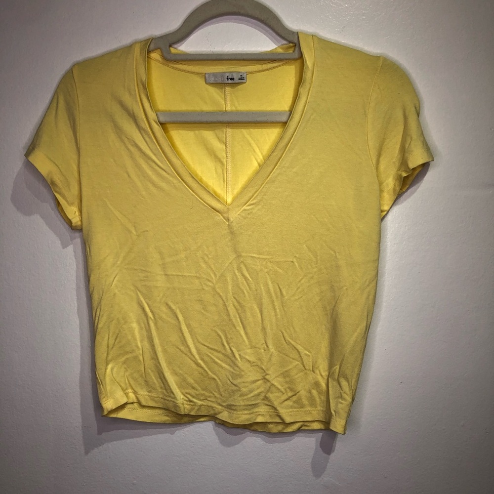 Wilfred Free Short Sleeve Crop Top V Neck Shirt Yellow Size Medium